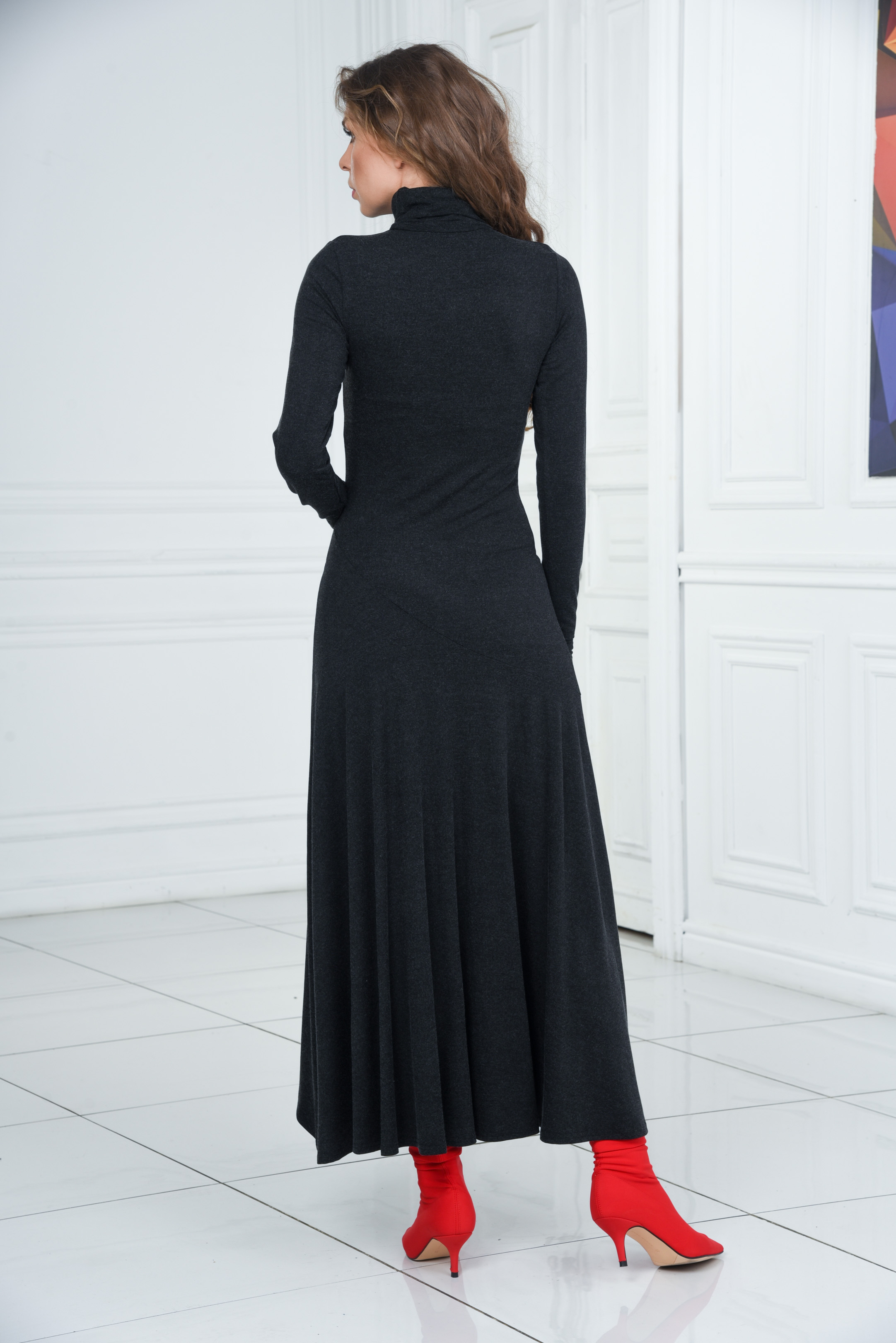 Фото товара 15455, черное платье с длинными рукавами митенками